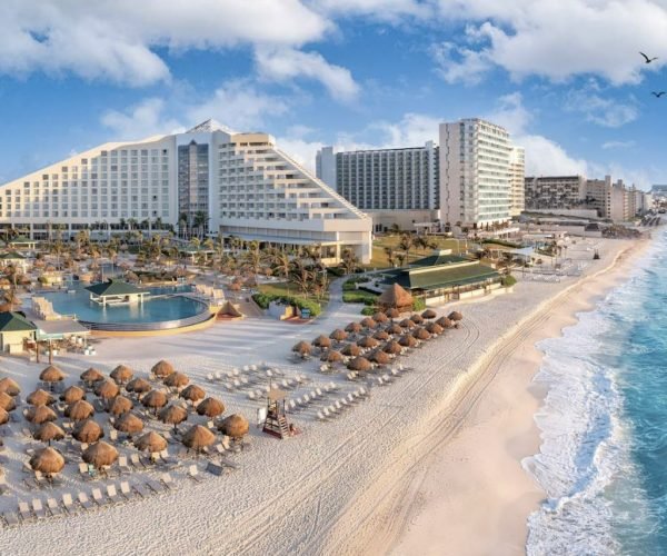 Cancun Ranked Most Popular Destination For Americans This Fall