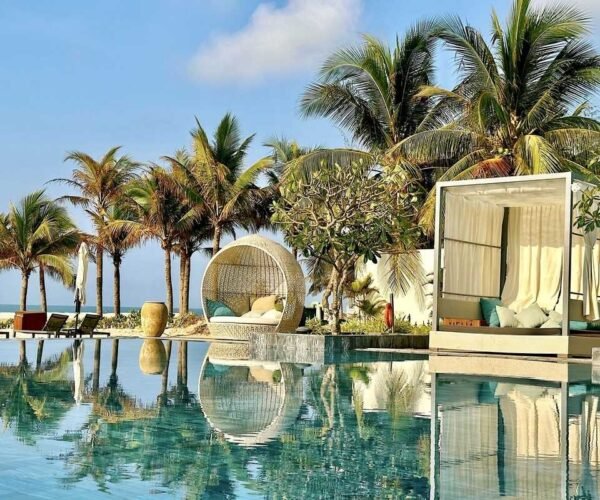 This Lesser-Known Sunny Destination In Asia Will Blow Your Mind