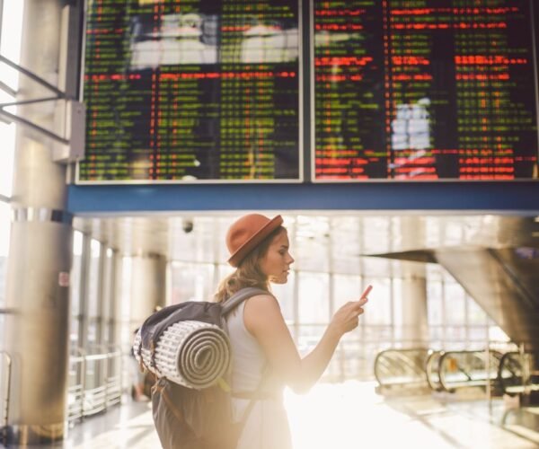 Top 3 Worst U.S. Airports for Delays and Cancellations This Month
