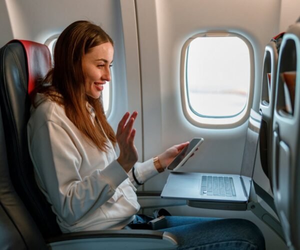These 5 Airlines Now Offer Free WiFi On Most Flights