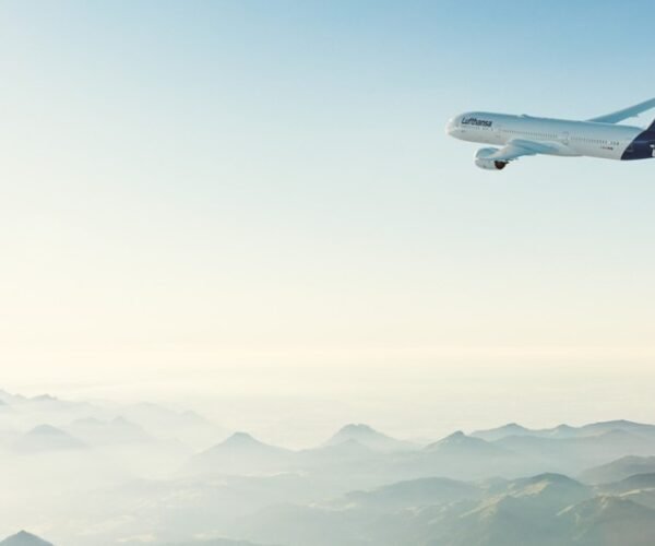 Lufthansa Offers Special Fare With 100 Percent Sustainable Aviation Fuel For Delegates Traveling To The UN World Climate Conference In Dubai