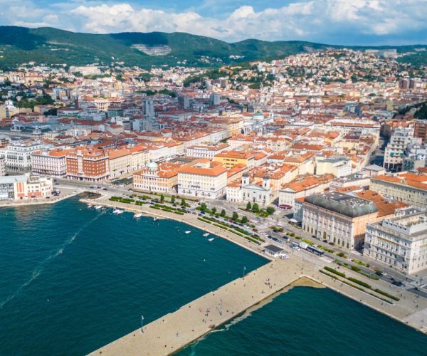 2 Hours From Venice! This Crowd-Free Coastal Town Is Italy’s Top Summer Secret