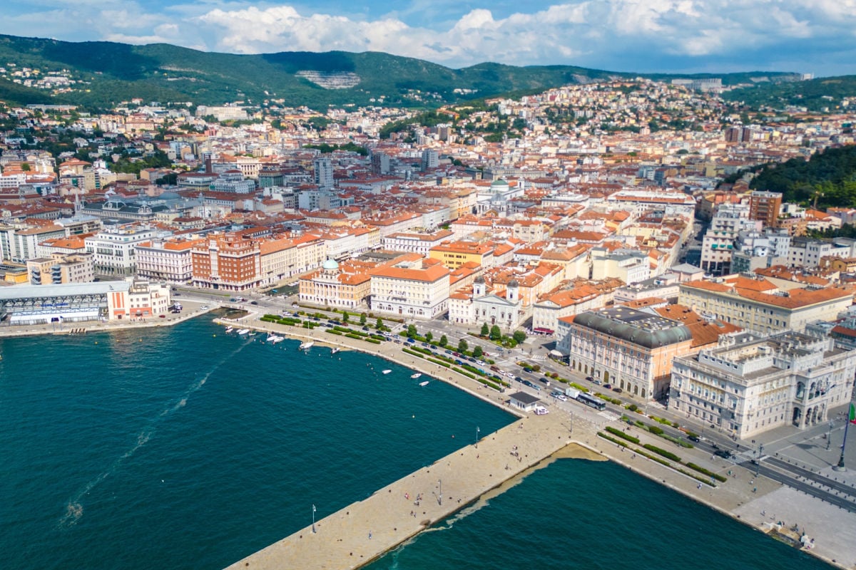 2 Hours From Venice! This Crowd-Free Coastal Town Is Italy’s Top Summer Secret