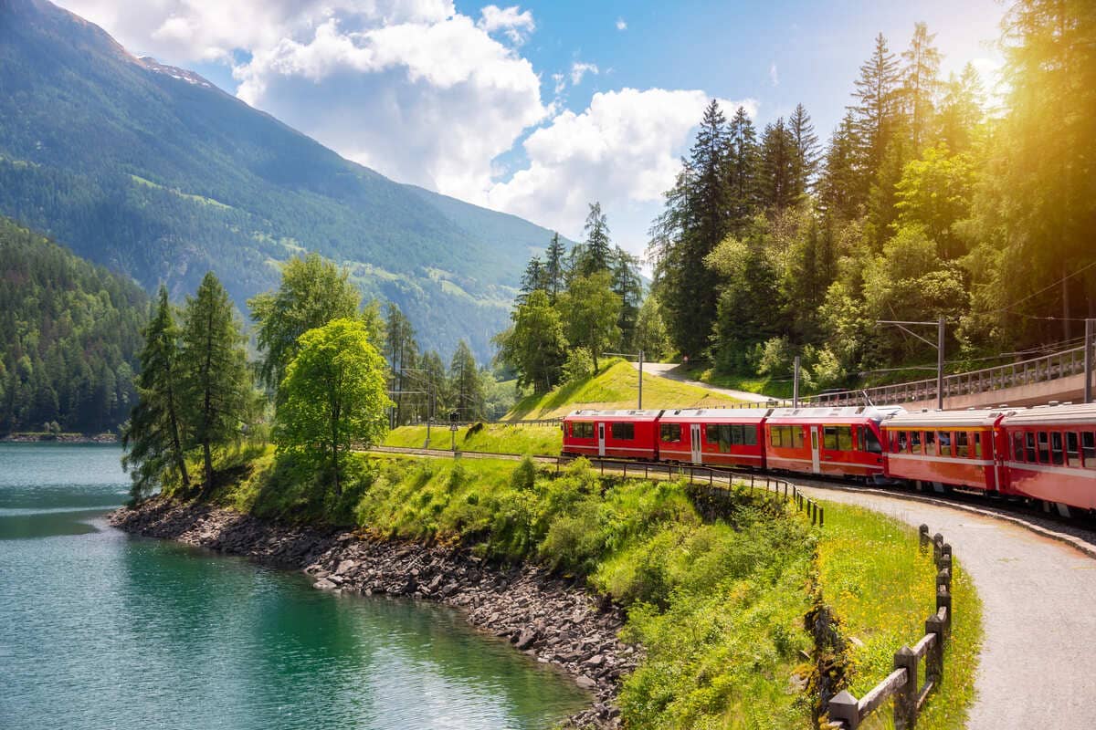 See 2 European Countries In Under 60 Minutes: 3 Short Train Trips For 2026